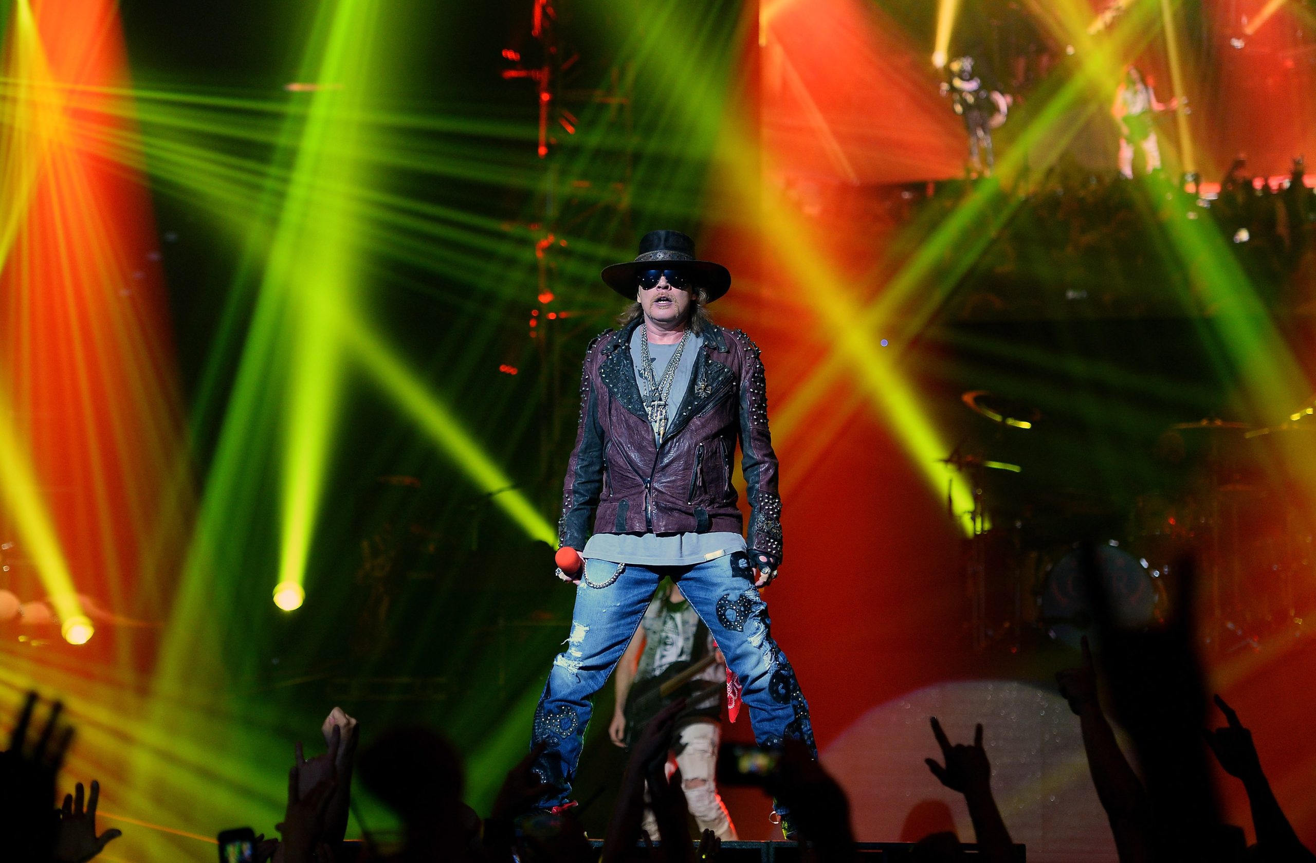 Axl Rose canterà con gli Ac-Dc: incredibile, ma vero