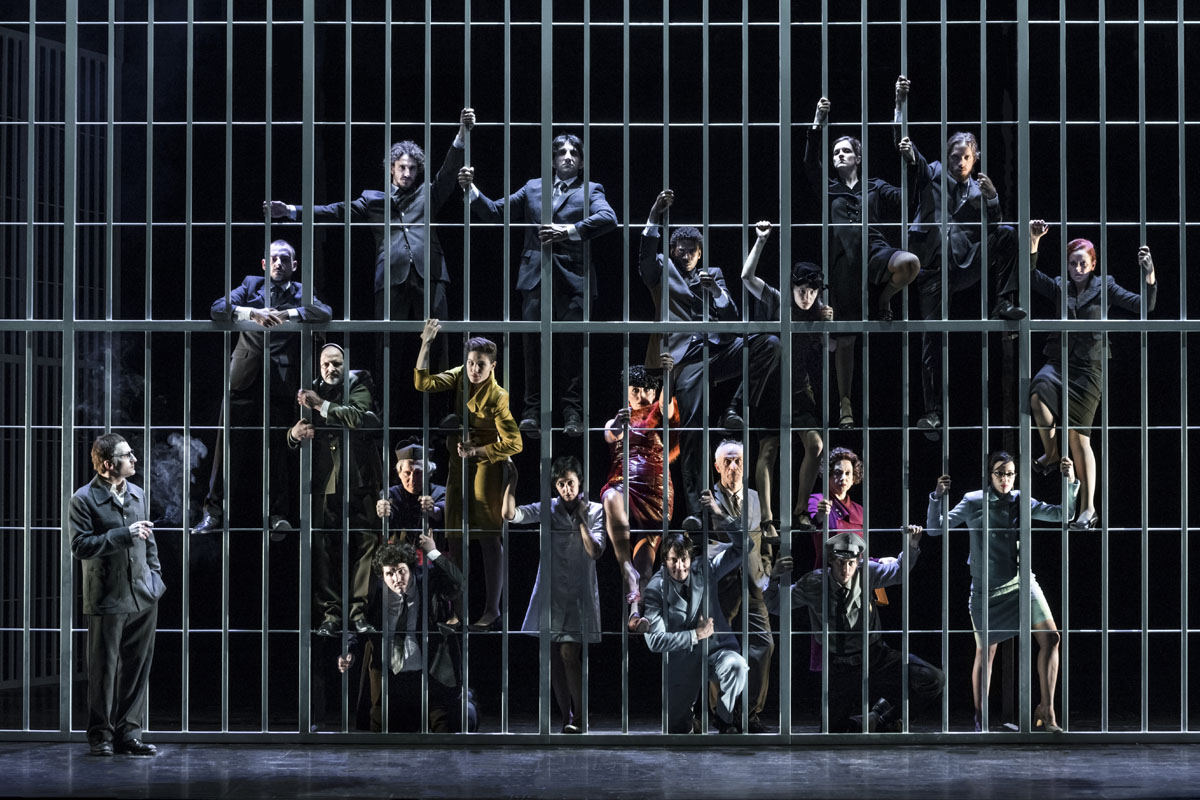 Brecht a Milano e l’eredità dell’Opera da tre soldi