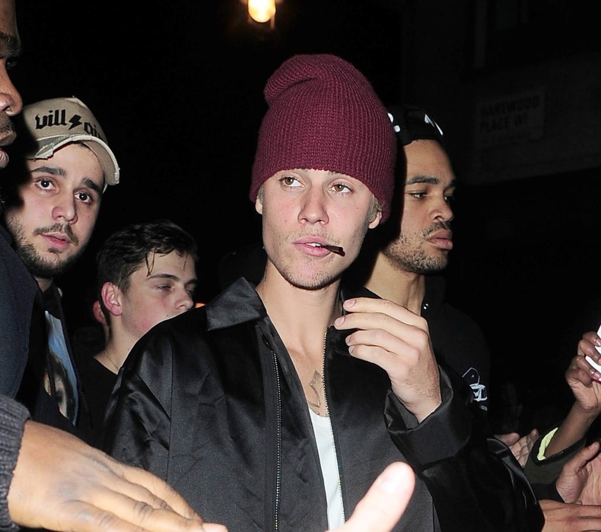 Galleria foto 'Justin Bieber preso per la gola dal rapper Post Malone' - foto 8