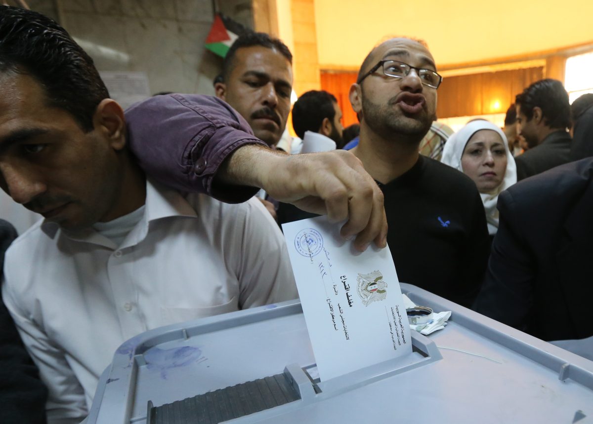 Galleria foto 'Siria: il senso delle elezioni in un Paese in guerra' - foto 3