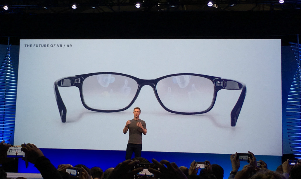 Facebook, come sarà nei prossimi dieci anni Facebook, come sarà nei prossimi dieci anni