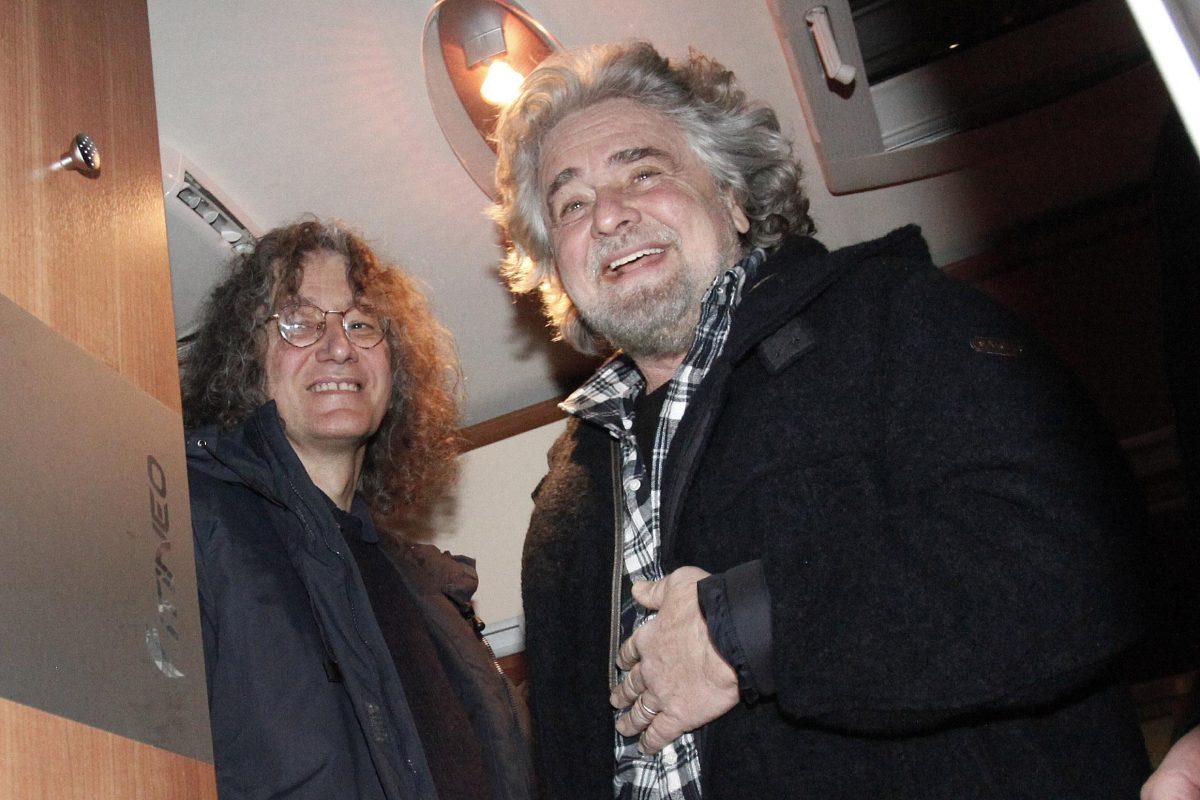 Casaleggio e la lama a doppio taglio del Web Casaleggio e la lama a doppio taglio del Web