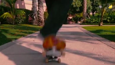 Acrobazie con lo skate in un Acquapark di Dubai