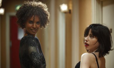 Fiore del deserto: la storia di Waris Dirie, modella contro l’infibulazione – Video