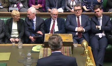 Panama Papers: Cameron si difende, ma non convince