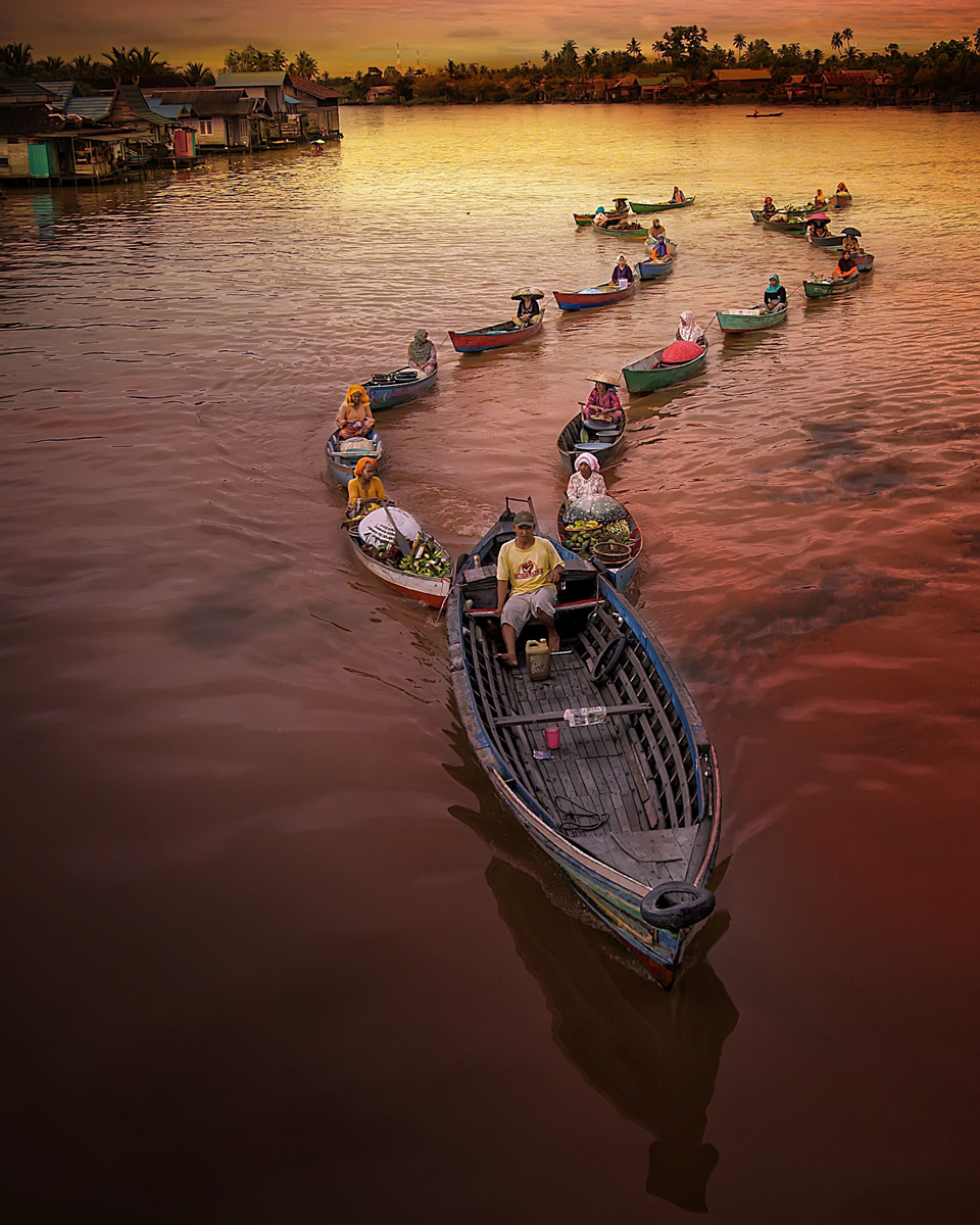 Indonesia, il mercato galleggiante di Lok Baintan