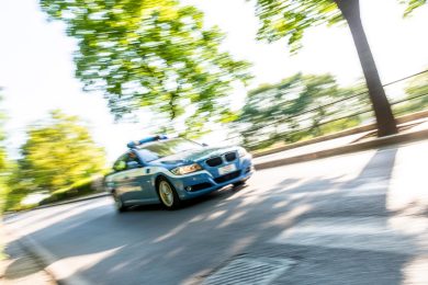 Patenti in cambio di soldi o sesso, 20 arresti