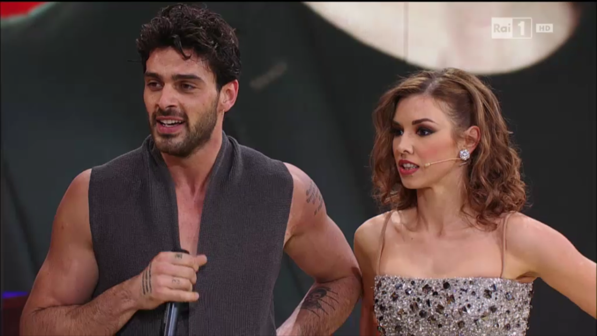 Galleria foto 'Ballando con le stelle 11: ancora una lite tra la Lucarelli e Asia Argento' - foto 10