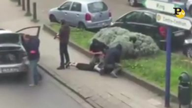 Bruxelles: il video dell’arresto di Mohamed Abrini