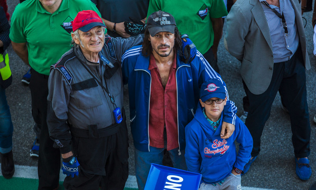 Veloce come il vento, Stefano Accorsi pilota decadente: 5 cose da sapere Veloce come il vento, Stefano Accorsi pilota decadente: 5 cose da sapere