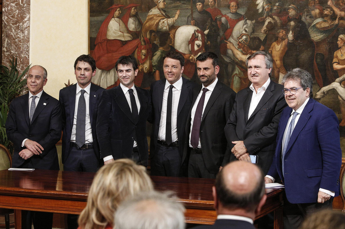 Renzi: “Nel 2020 banda larga in tutta Italia”