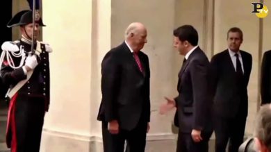 Il Re di Norvegia non stringe la mano a Renzi