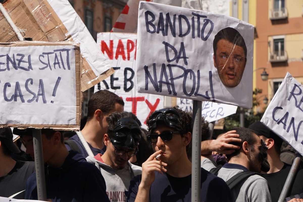 Napoli: corteo di protesta contro Renzi