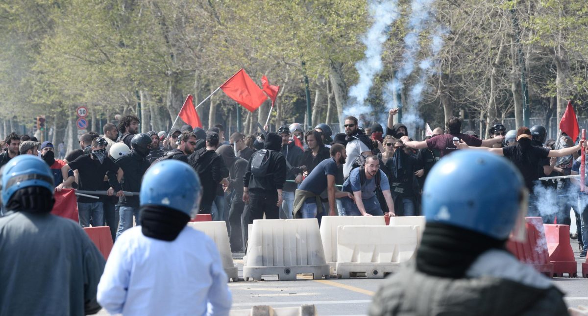 Napoli: corteo di protesta contro Renzi
