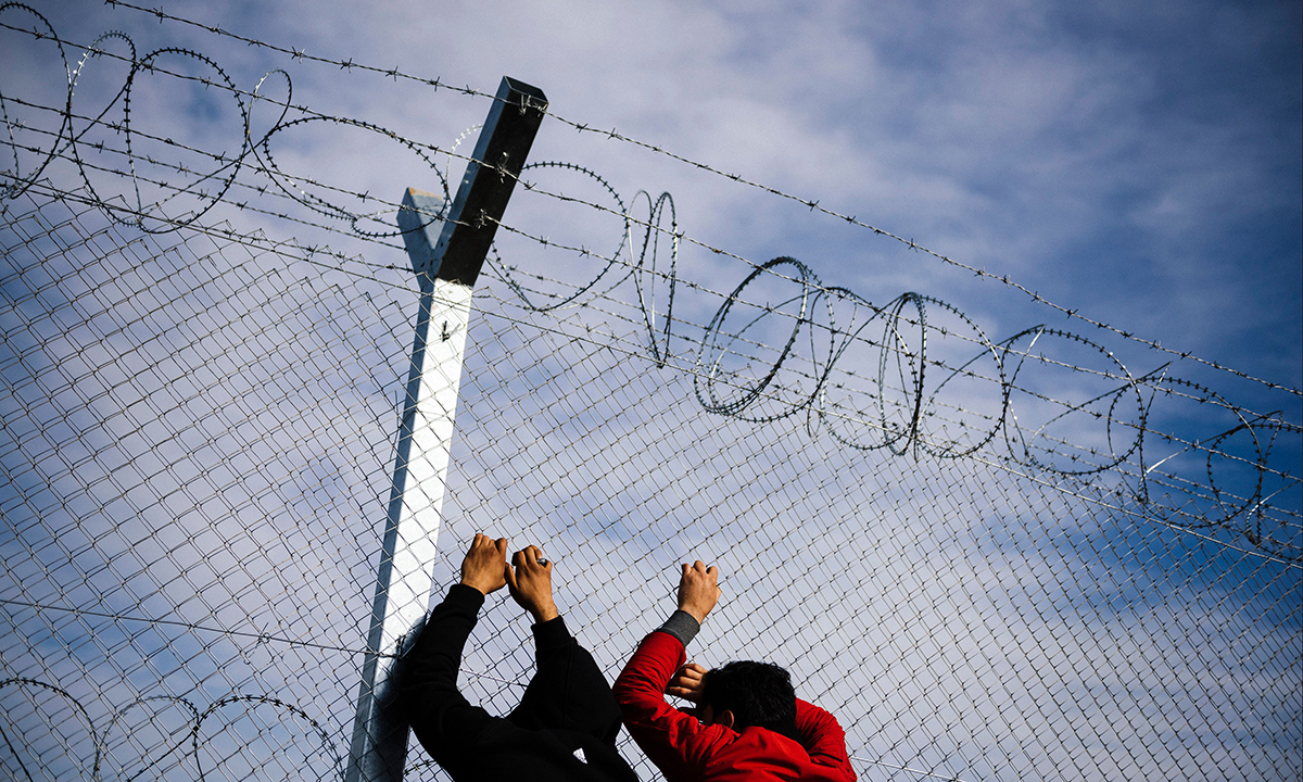 Terroristi tra i migranti: Frontex rilancia l’allarme