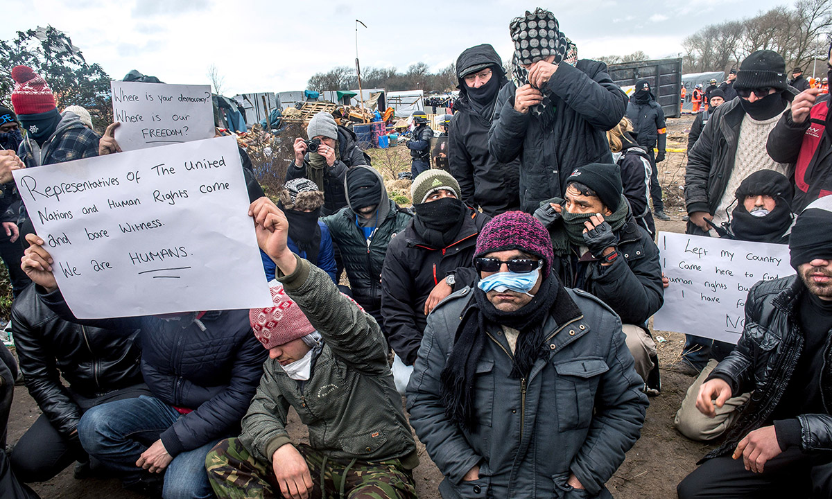 Terroristi tra i migranti: Frontex rilancia l’allarme