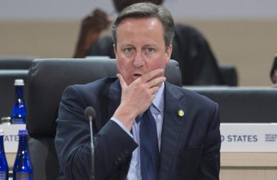 Panama Papers: il premier Cameron replica ai quotidiani britannici