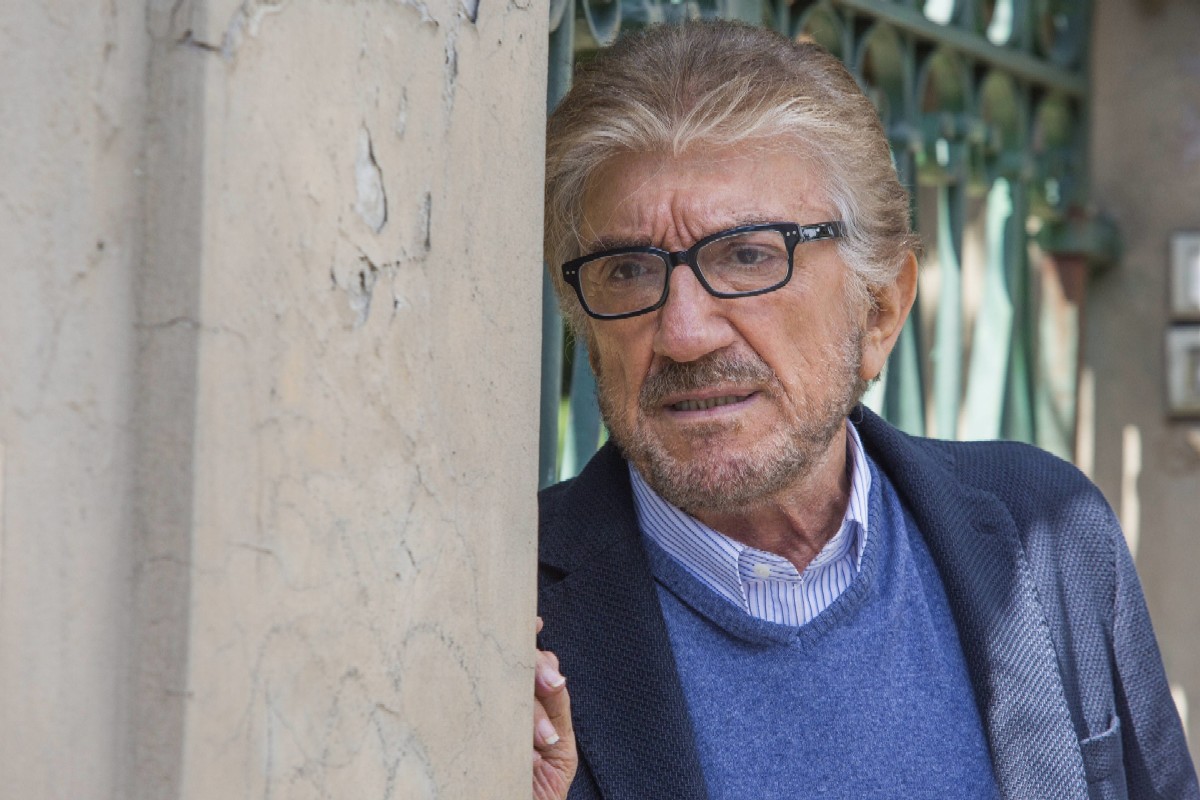 Una pallottola nel cuore 2: tornano i “casi irrisolti” di Gigi Proietti Una pallottola nel cuore 2: tornano i “casi irrisolti” di Gigi Proietti