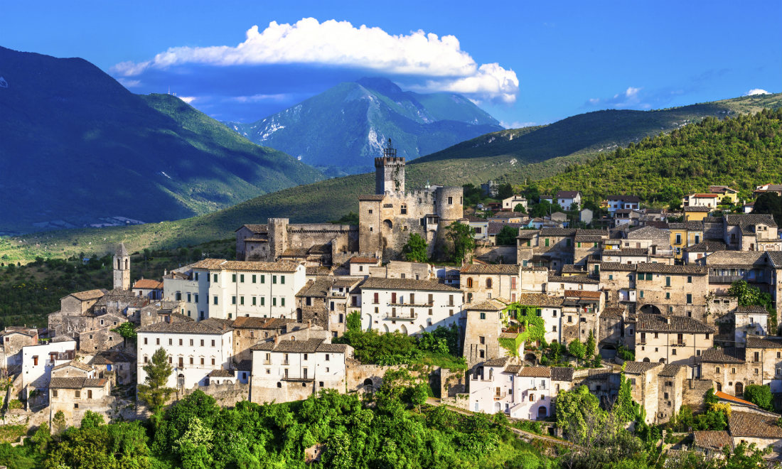 L’Aquila rinasce anche grazie a eBay L’Aquila rinasce anche grazie a eBay