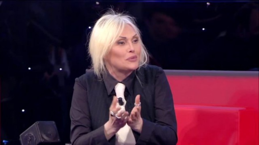 Amici 15: Emanuele primo eliminato, Morgan “spegne” gli altri giudici Amici 15: Emanuele primo eliminato, Morgan “spegne” gli altri giudici