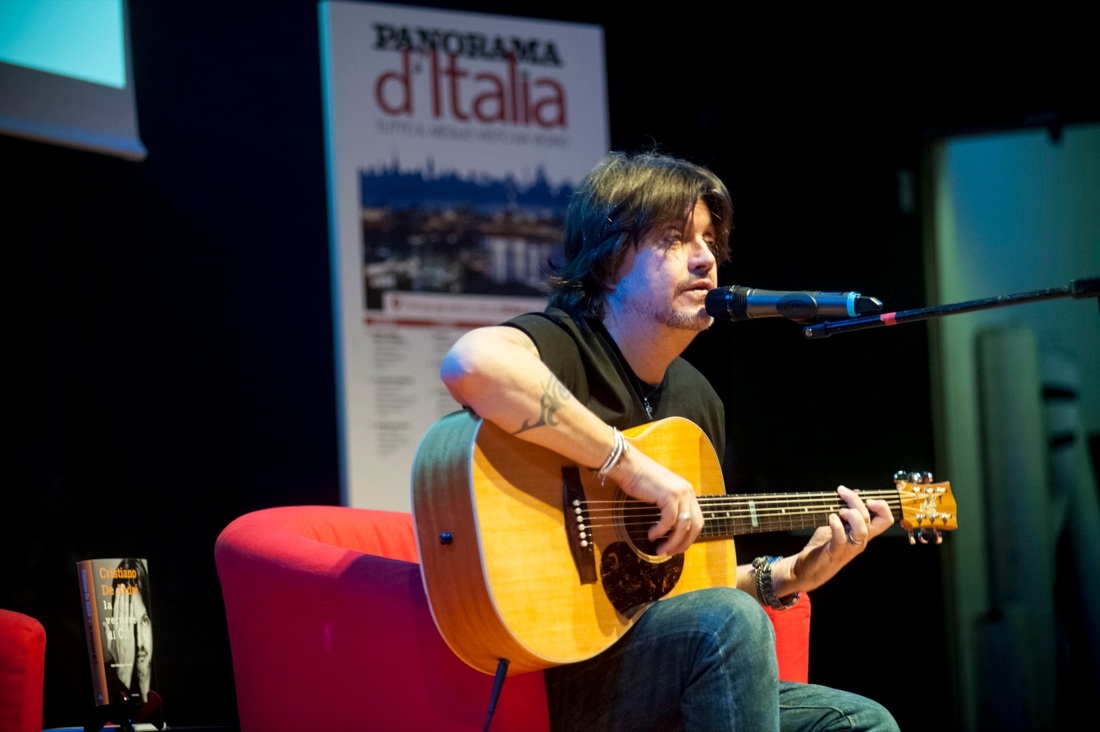 Cristiano De Andrè, i racconti di una vita senza noia Cristiano De Andrè, i racconti di una vita senza noia