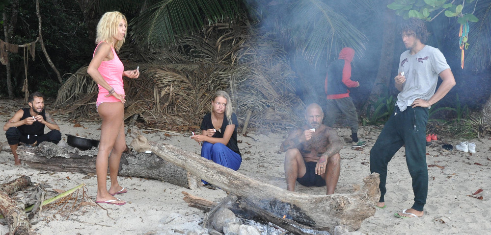 Isola dei famosi 11: tensioni tra la Ventura e la Reato, Galella all’attacco Isola dei famosi 11: tensioni tra la Ventura e la Reato, Galella all’attacco