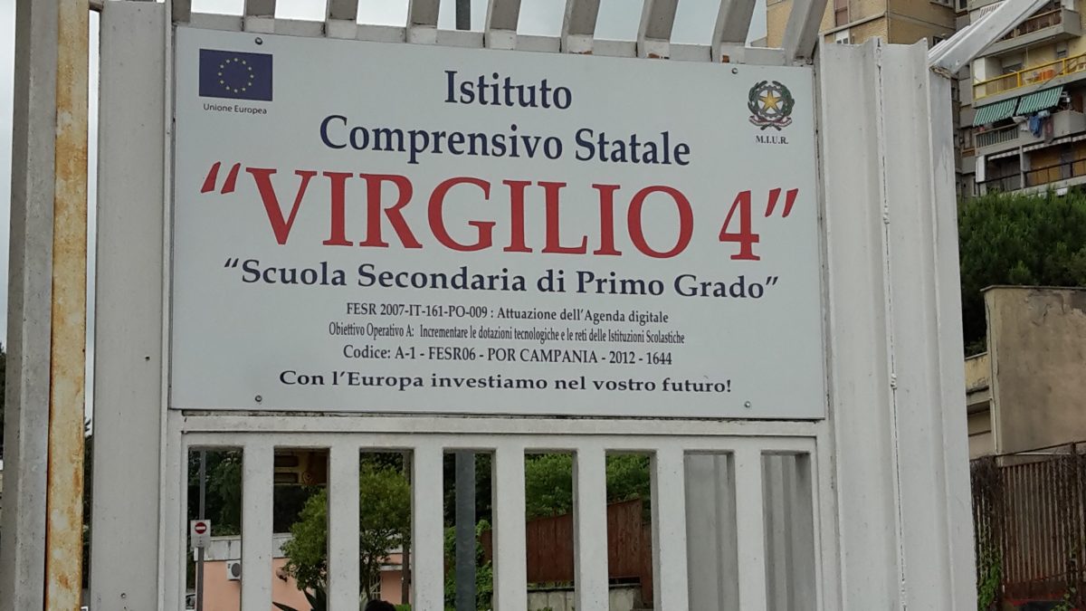 Galleria foto 'Le donne di Scampia, il vero nemico della Camorra' - foto 13