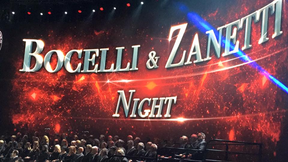 Ascolti 26/5: “Non dirlo al mio capo”, anche calando, batte Bocelli&Zanetti