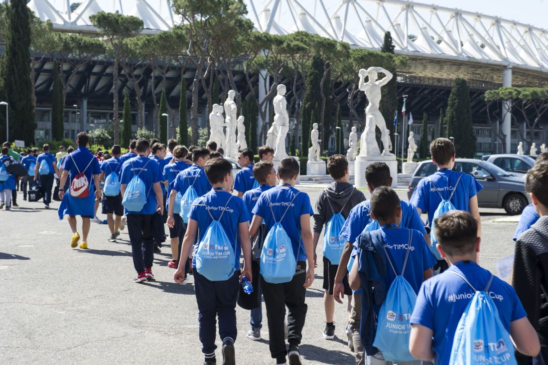 Dipendenza da internet: come riconoscerla e come intervenire Dipendenza da internet: come riconoscerla e come intervenire