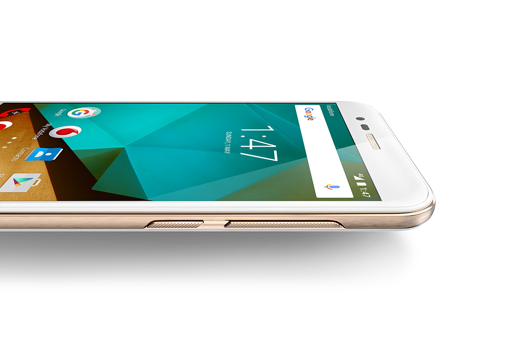 Vodafone Smart Prime 2016: il telefono economico che (non) compete coi cinesi Vodafone Smart Prime 2016: il telefono economico che (non) compete coi cinesi