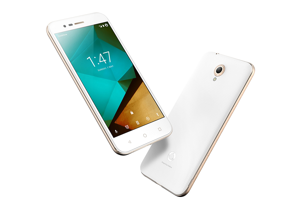 Vodafone Smart Prime 2016: il telefono economico che (non) compete coi cinesi Vodafone Smart Prime 2016: il telefono economico che (non) compete coi cinesi