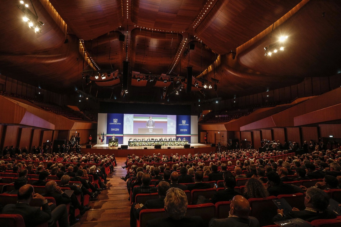 Referendum costituzionale: verso il sì di Confindustria