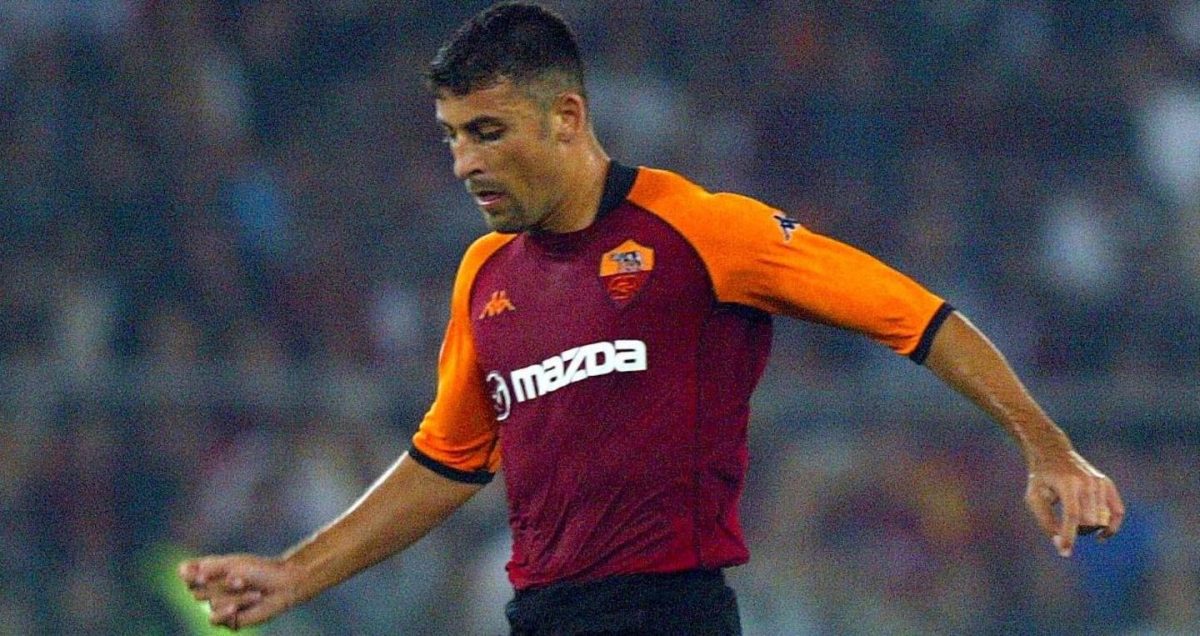 Walter Samuel dà l’addio al calcio: la storia di “The Wall”, il muro del Triplete Walter Samuel dà l’addio al calcio: la storia di “The Wall”, il muro del Triplete