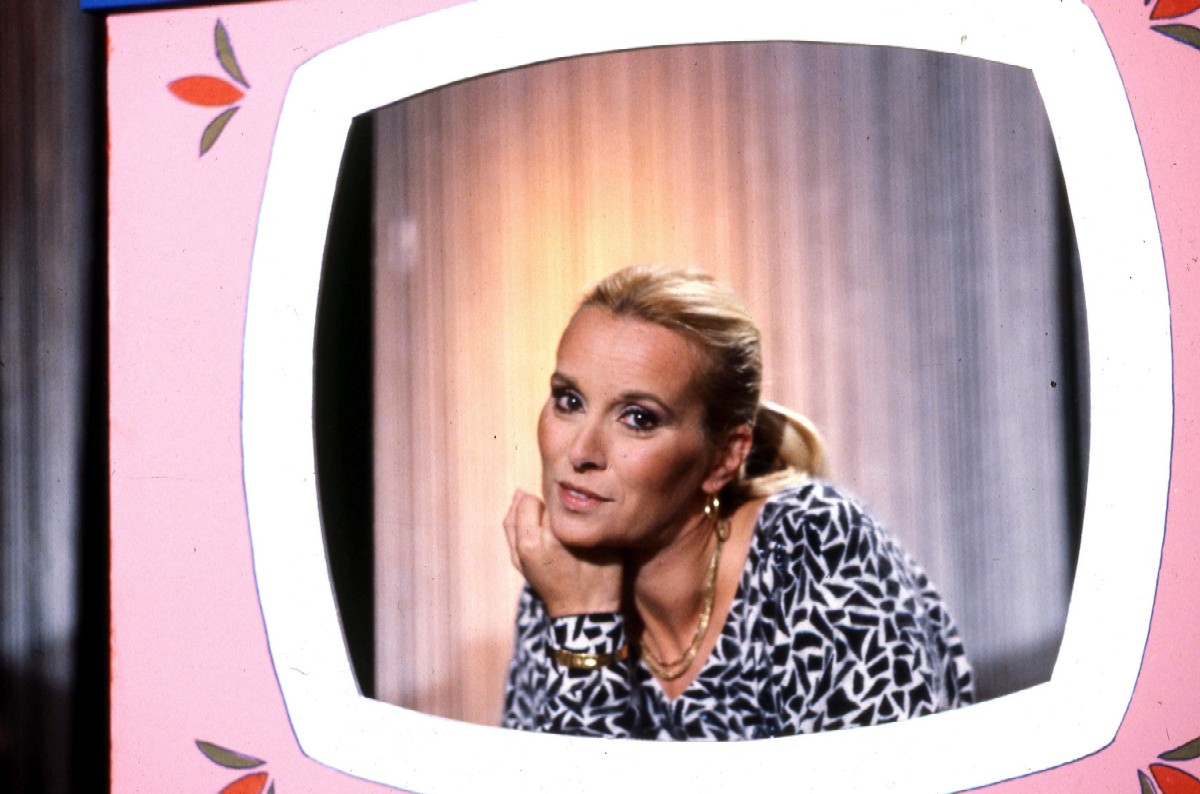 Rai: addio alle annunciatrici, le “signorine buonasera” vanno in pensione