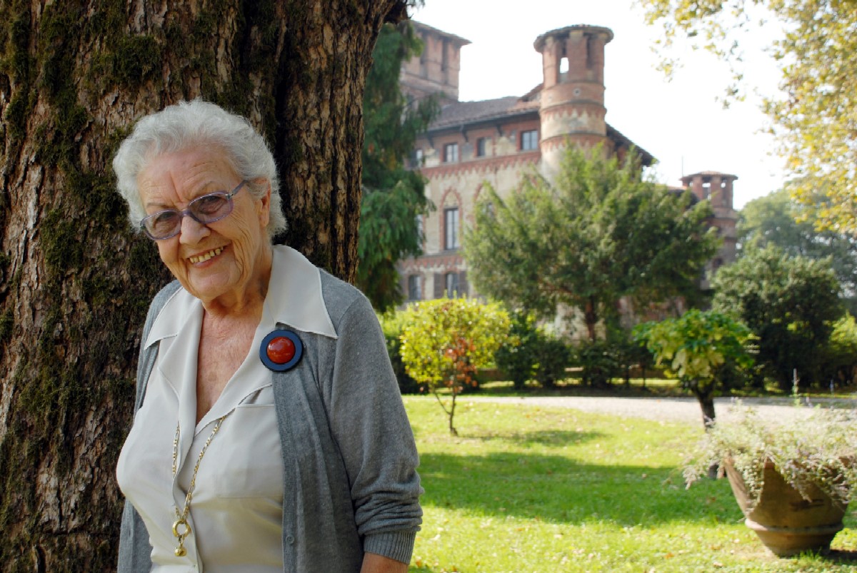 Rai: addio alle annunciatrici, le “signorine buonasera” vanno in pensione