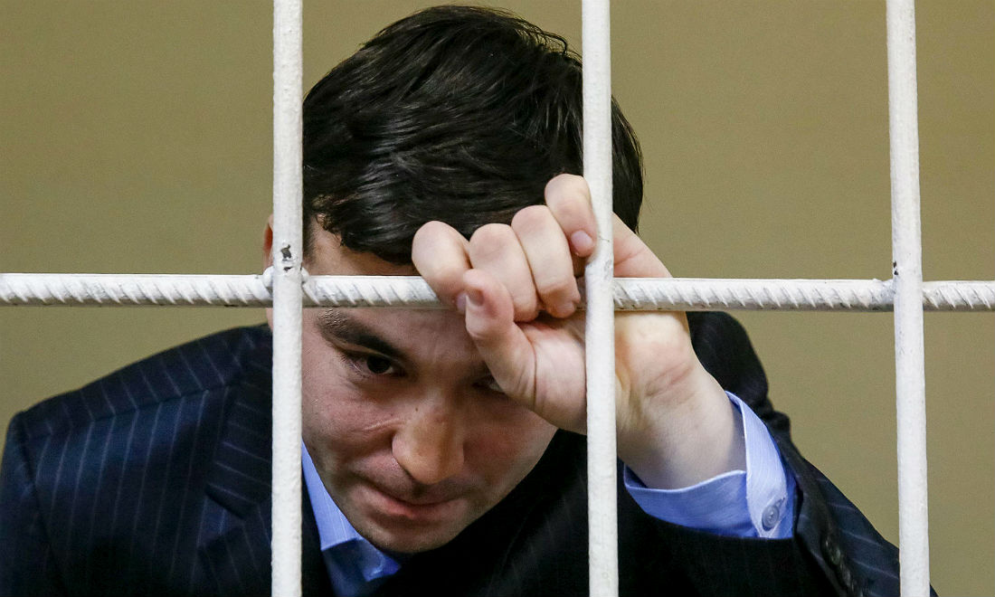 Nadia Savchenko è libera: in Ucraina accolta con gli onori militari – Foto