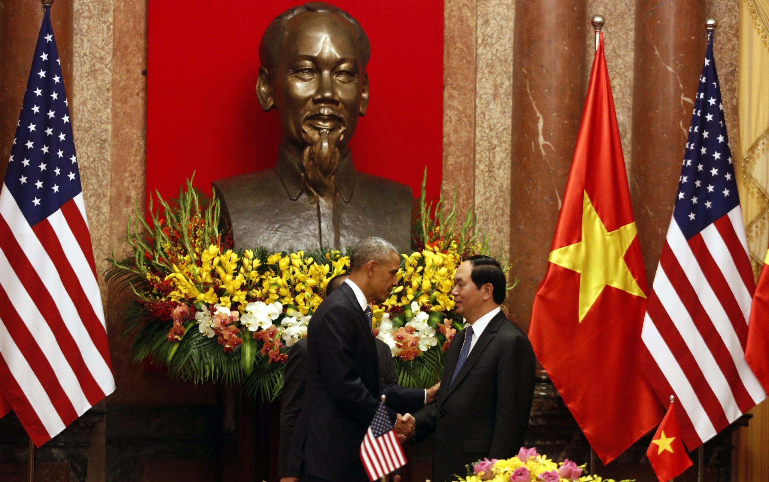 Dopo 50 anni, Obama revoca l’embargo delle armi al Vietnam