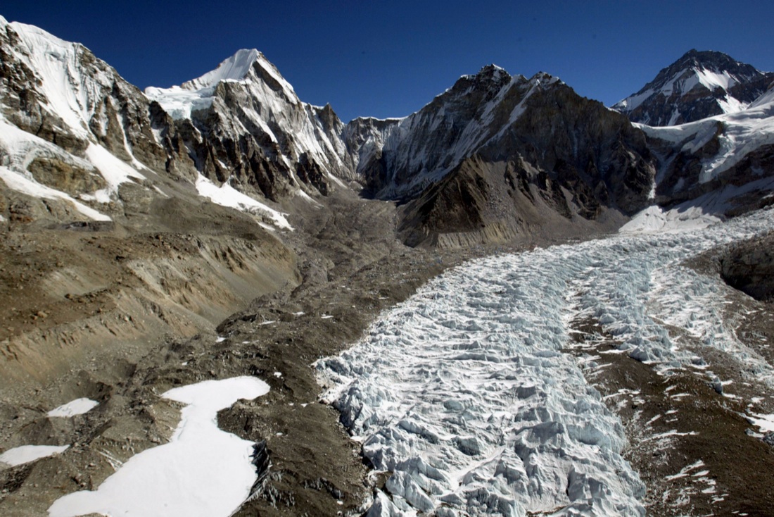 Everest, tre tragedie in pochi giorni