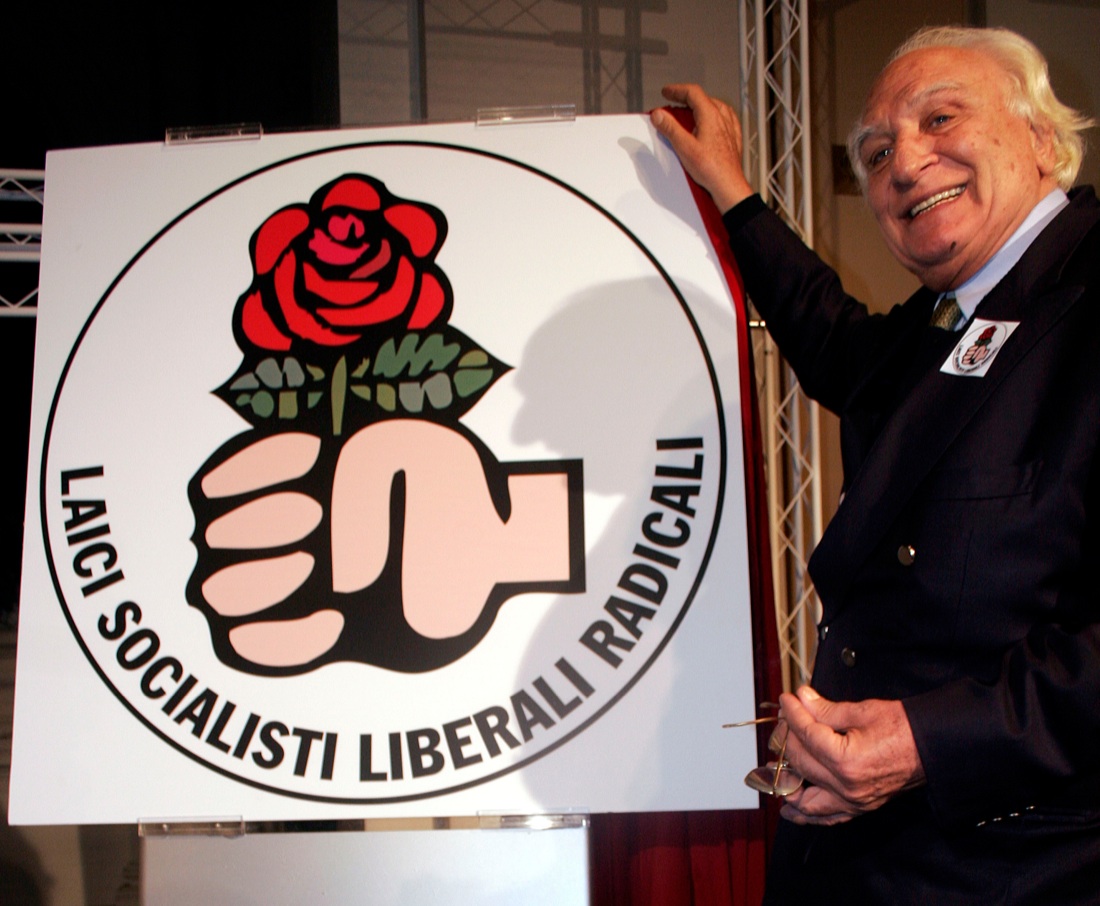 È morto Marco Pannella, una vita di battaglie – FOTO – È morto Marco Pannella, una vita di battaglie – FOTO –