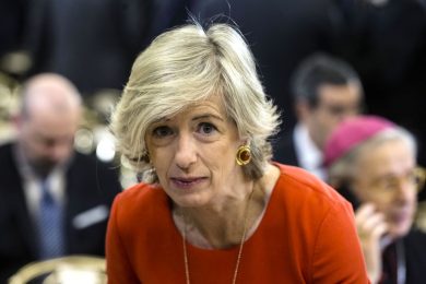 Scuole aperte in estate: il progetto del ministro Giannini