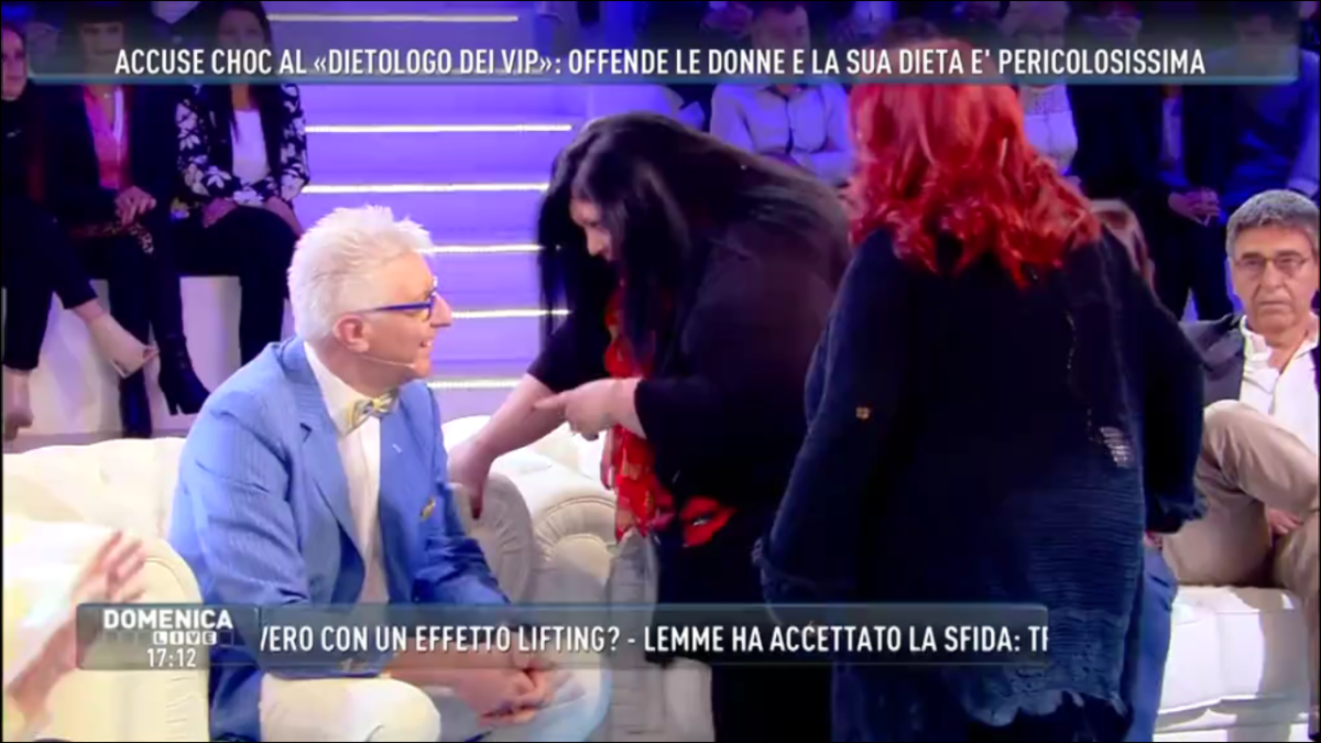 Galleria foto 'Domenica Live: lite in diretta, schiaffeggiato il dietologo Lemme' - foto 5