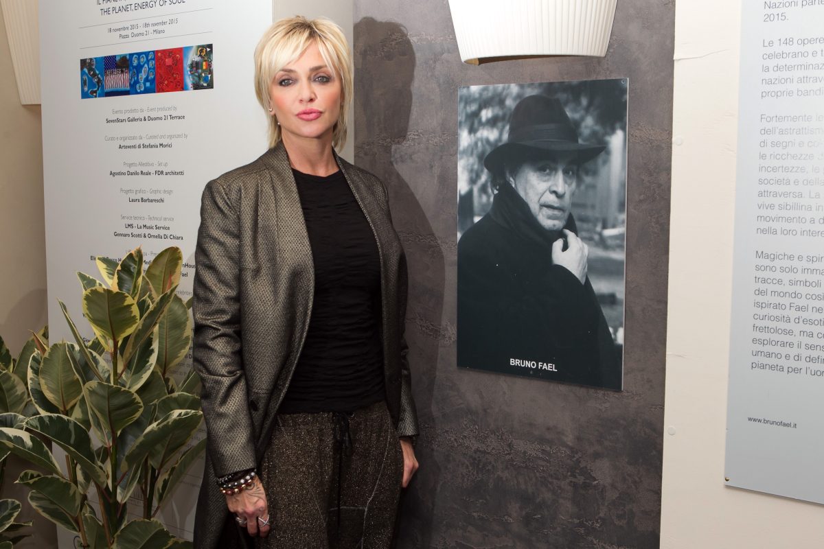 Galleria foto 'Martina Stella e Cristel Carrisi spose, Lucarelli e Barale single' - foto 2