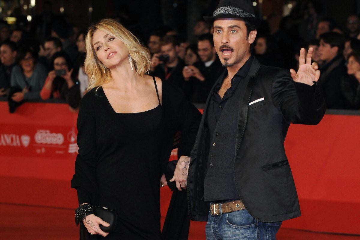 Galleria foto 'Martina Stella e Cristel Carrisi spose, Lucarelli e Barale single' - foto 16