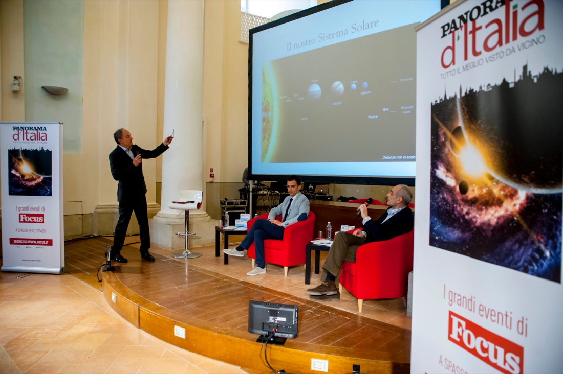 Ma come fanno gli astronauti? Lo spiega Focus a Panorama d’Italia – FOTO e VIDEO Ma come fanno gli astronauti? Lo spiega Focus a Panorama d’Italia – FOTO e VIDEO