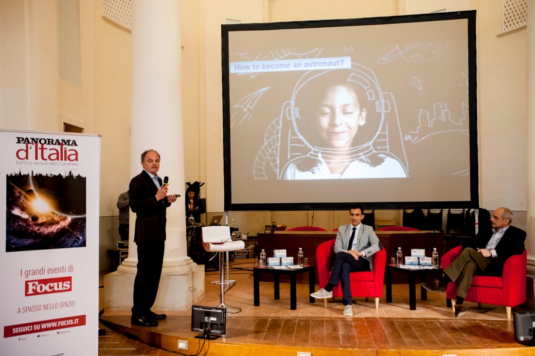 Ma come fanno gli astronauti? Lo spiega Focus a Panorama d’Italia – FOTO e VIDEO Ma come fanno gli astronauti? Lo spiega Focus a Panorama d’Italia – FOTO e VIDEO