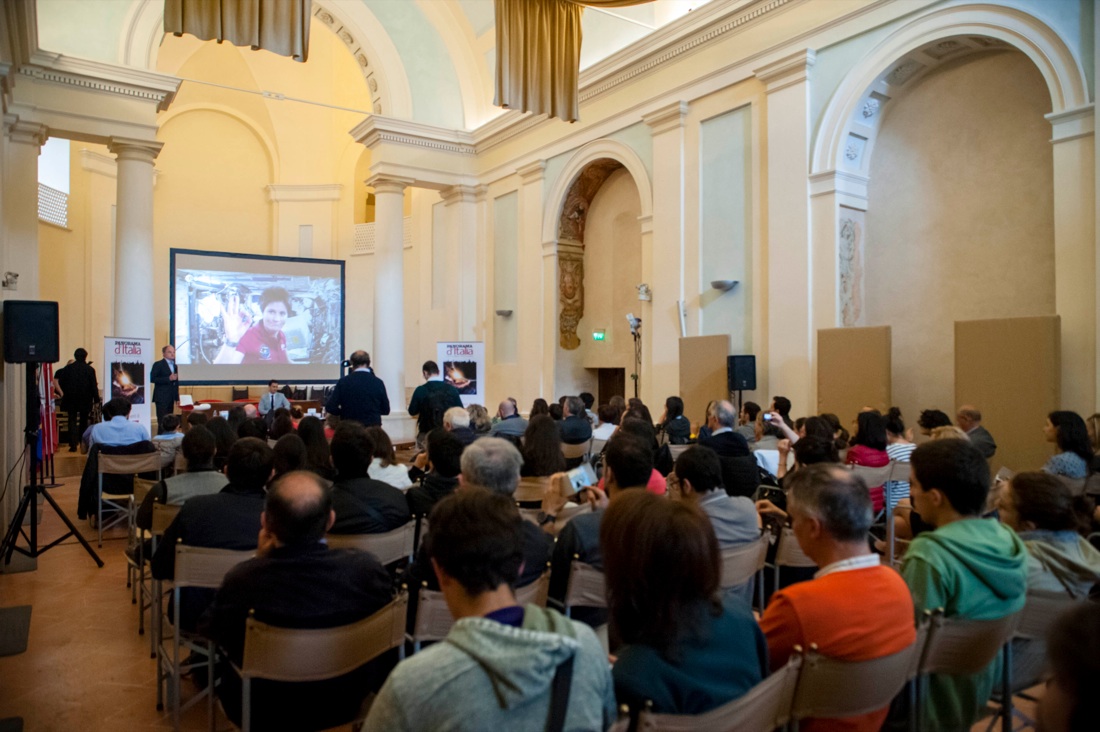 Ma come fanno gli astronauti? Lo spiega Focus a Panorama d’Italia – FOTO e VIDEO Ma come fanno gli astronauti? Lo spiega Focus a Panorama d’Italia – FOTO e VIDEO