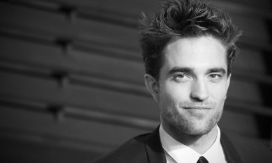 Robert Pattinson, il “vampiro” compie 30 anni – Foto