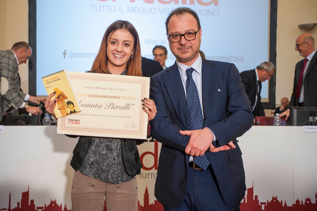 300 libri a tre scuole di Perugia