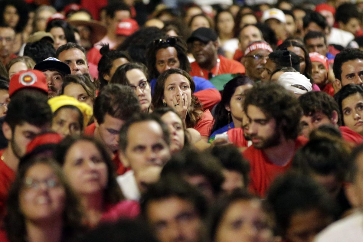 Galleria foto 'Dilma Rousseff chiama i suoi alla resistenza' - foto 13