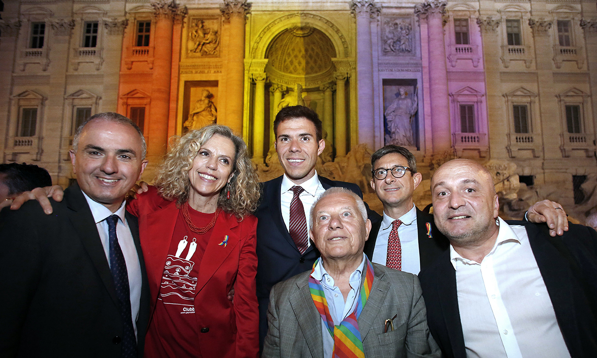 Unioni civili, le foto dei festeggiamenti Unioni civili, le foto dei festeggiamenti